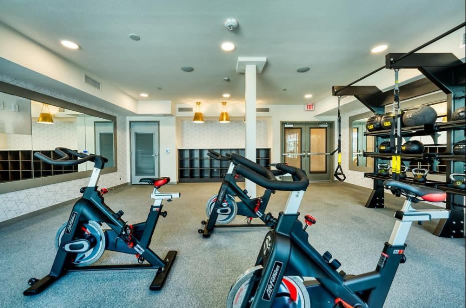 Cozysuites Phx Roro Gym, Pool, Pets, Parking! #9 フェニックス エクステリア 写真
