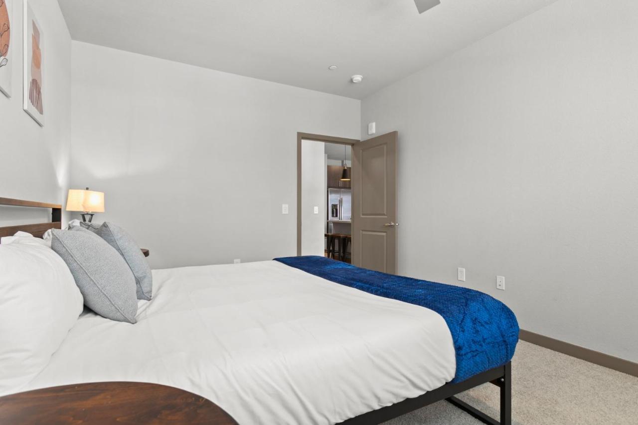 Cozysuites Phx Roro Gym, Pool, Pets, Parking! #9 フェニックス エクステリア 写真